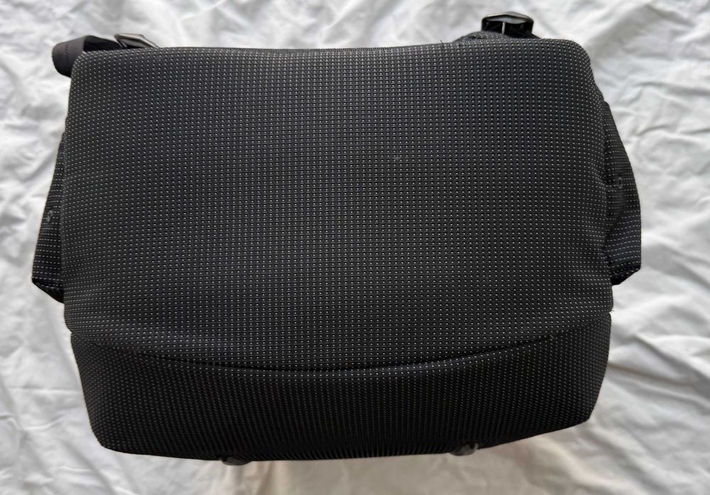 plecak na laptopa Thule Crossover 2 30L Czarny - Stan Idealny