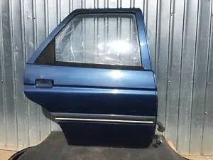 Продам дверь форд эскорт ,1996год