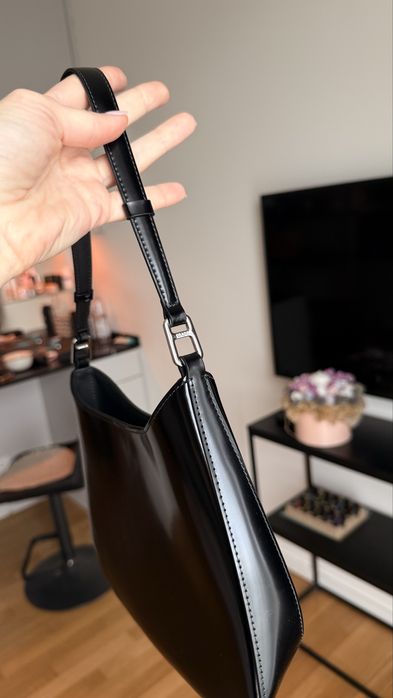 Сумка Prada глянцевая