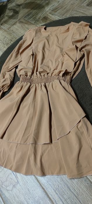 Sukienka damska  z długim rękawem