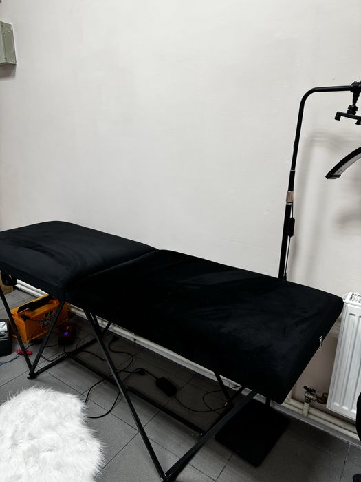 Меблі для студії красу