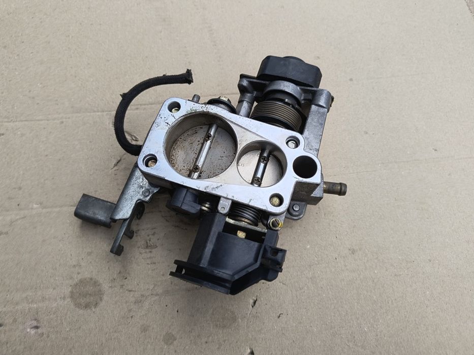 Audi A4 B5 2.6 v6 A8 D2 - Przepustnica 040.078.063Q