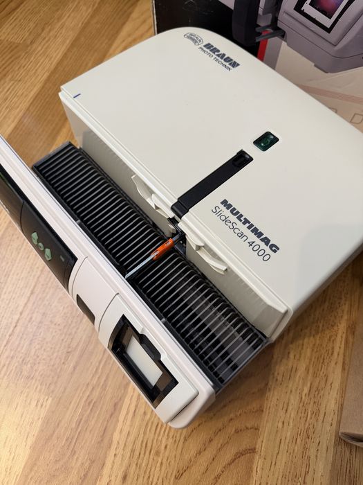 Braun Multimag SlideScan 4000 ICE – skaner slajdów 35 mm | BOX | Instrukcja | Sterowniki