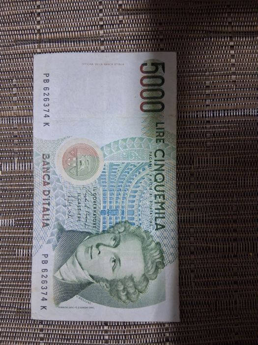 Nota de 5000 Lire Cinquemila - Itália (Banca d'Italia)