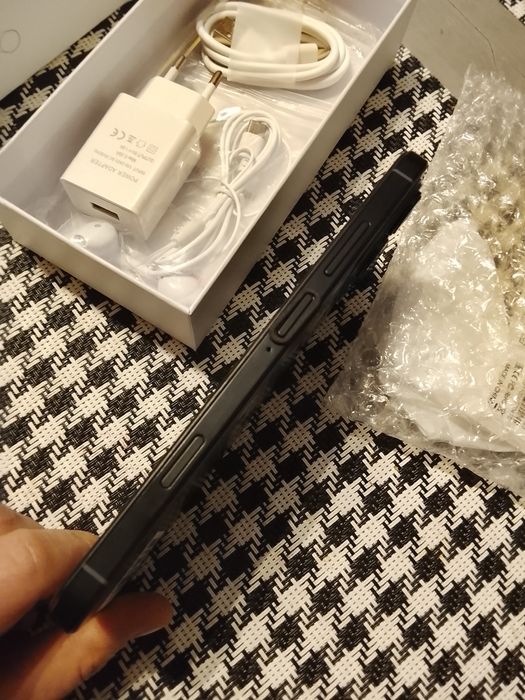 Telefon 16 pro max 1 TB iPhone