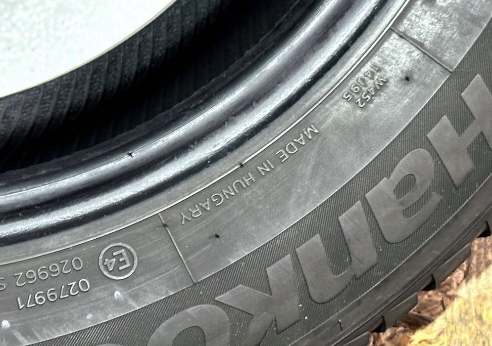 Автошини колеса резина 195/65 R15 Hankook Winter i*Cept RS зимові