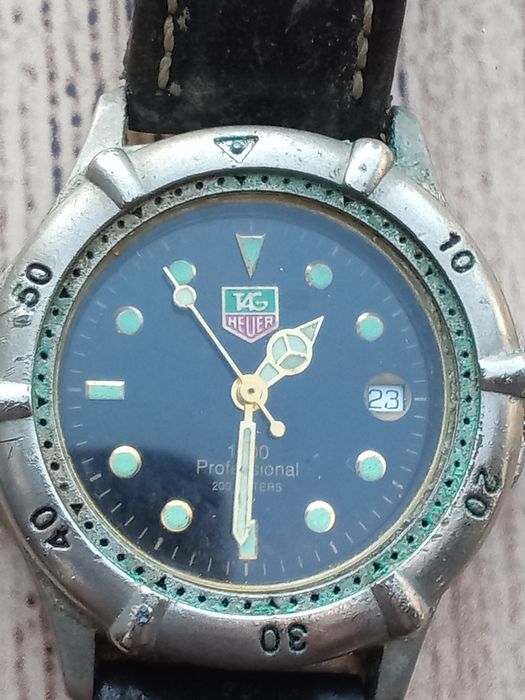 Relógio da marca Tag Heuer antigo ainda funciona bom objecto de coleçã