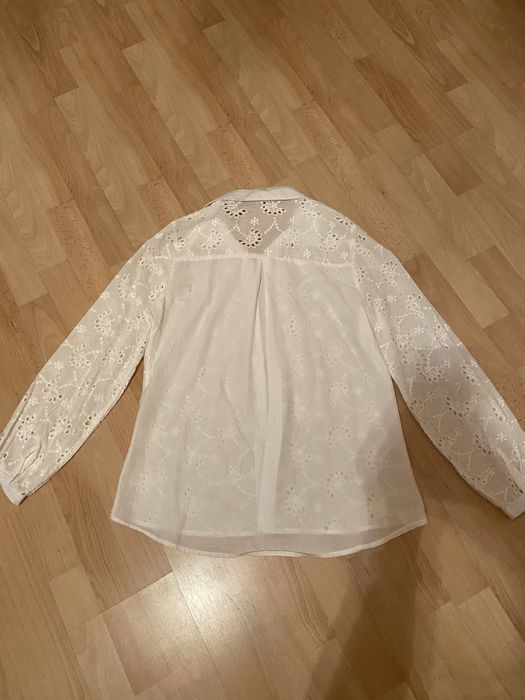 Biała koszulowa bluzka