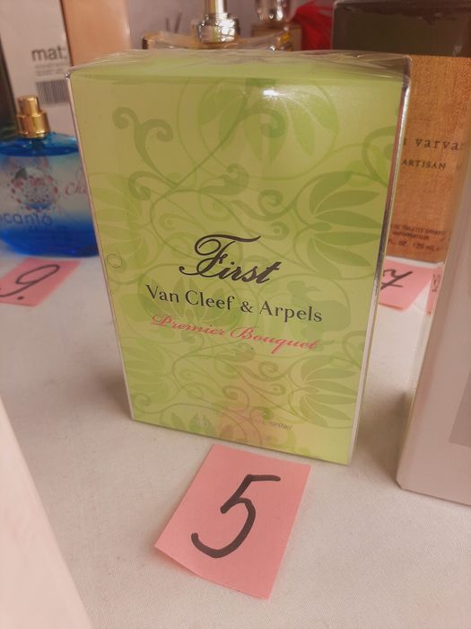 Подарунок Жiночiй На Новий Рiк