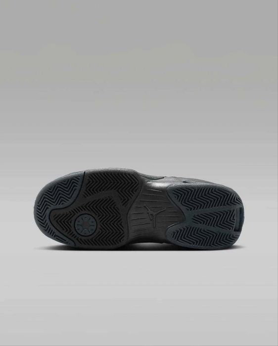 Продам нові кросівки Jordan Max Aura 6
