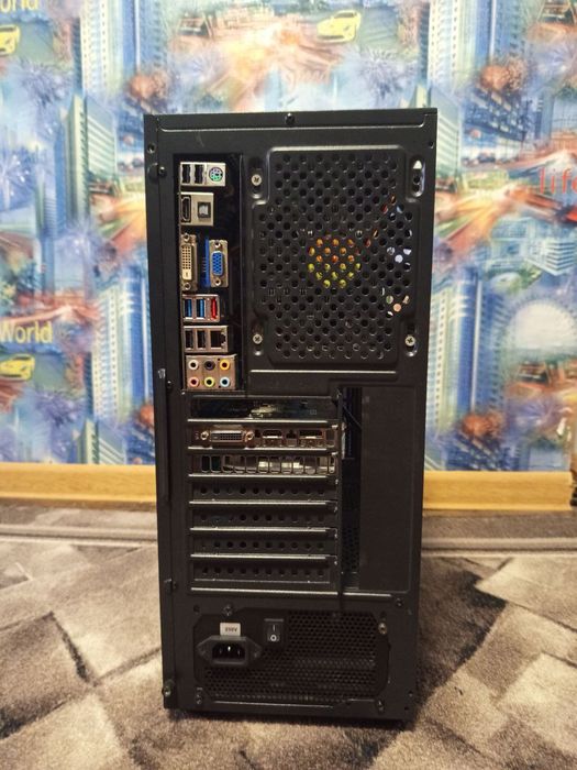 Проц амд 4/4 ссд 128 хдд500 відео 2гг бп550ват  16 гг ддр3