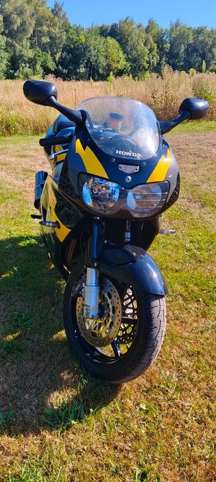 Honda CBR 900 RR