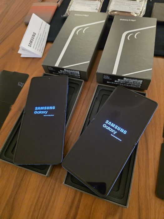 Samsung Z Flip 7 512GB, 256 NOVO. Troca/retoma. Oferta capas. Caixa, acessórios