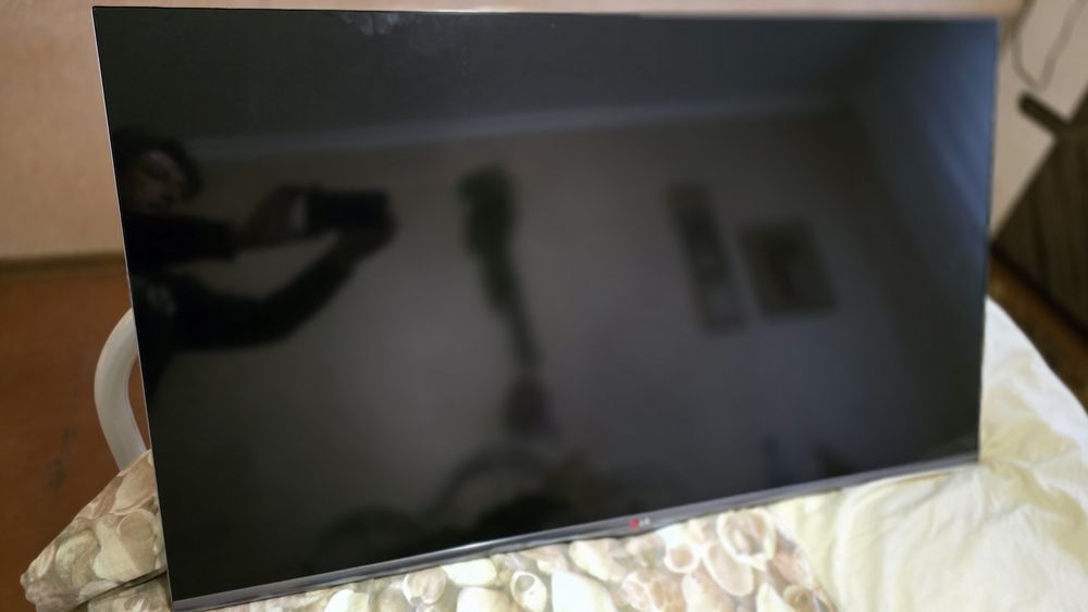 Продам телевизор смарт LG 47,в идеальном состоянии,