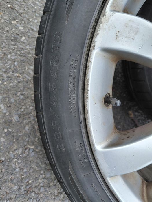 Alufelgi koła aluminiowe z oponami letnimi  225/45R19