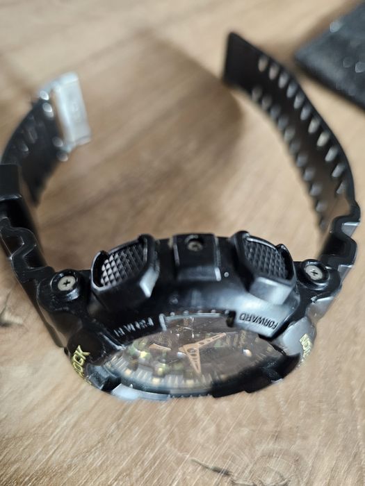 Sprzedam zegarek Casio GA 100 CF