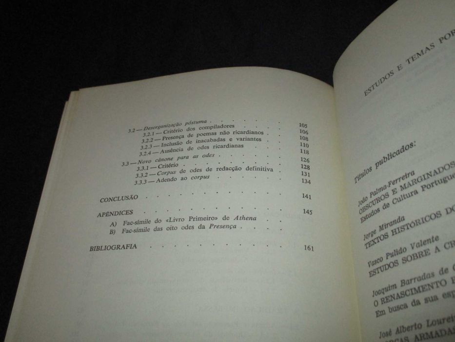 Livro Os Originais As edições o Cânone das Odes Fernando Pessoa