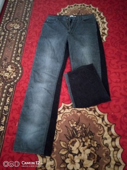 Джинсовые штаны.