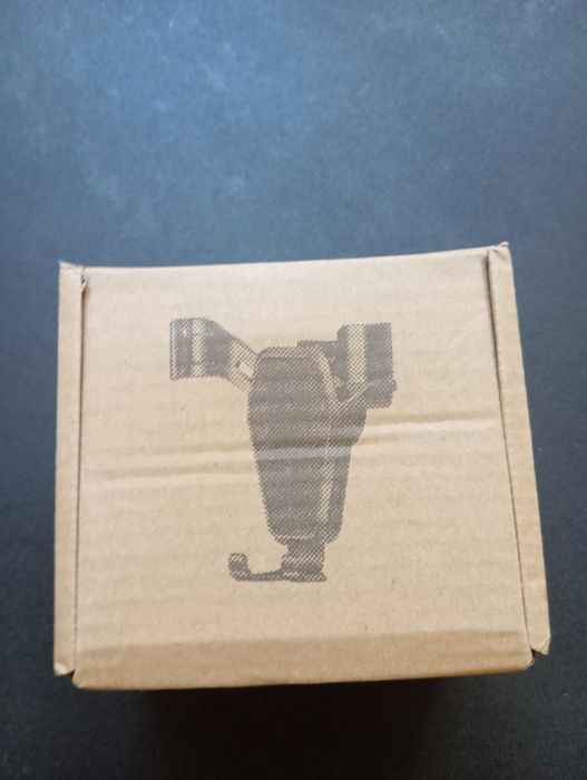 Тримач для телефону в машину