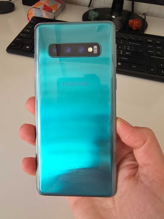 Продам Samcung Galaxy S10