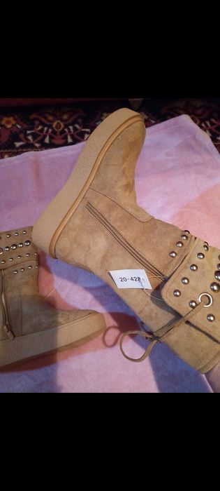 Ботинки женские.