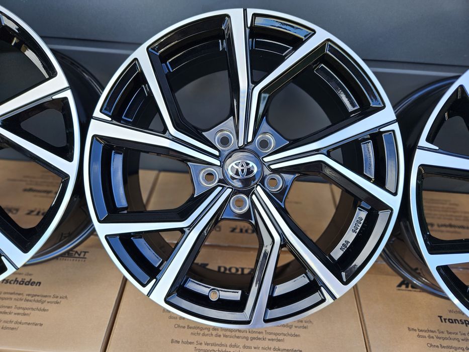 TOYOTA 17 " Nowe 5x114,3 C-HR Corolla Cross RAV4 CHR Felgi Czarne