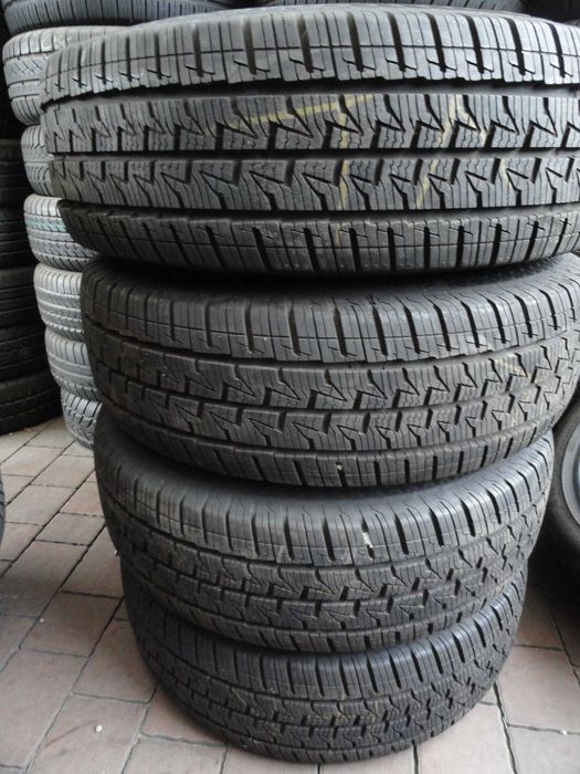 225/75R16C Continental Komplet 4 sztuki CALOROCZNE 2023 rok JAK NOWE