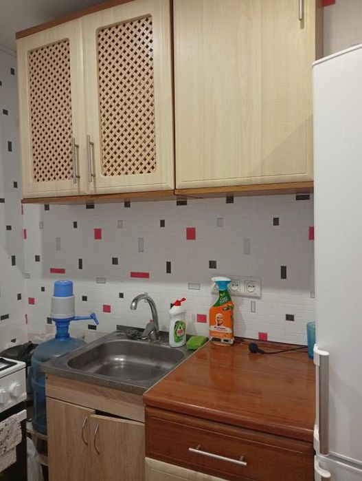 Здам 2-кімнатну квартиру (перший поверх, р-н АТБ, вул. Космонавтів).