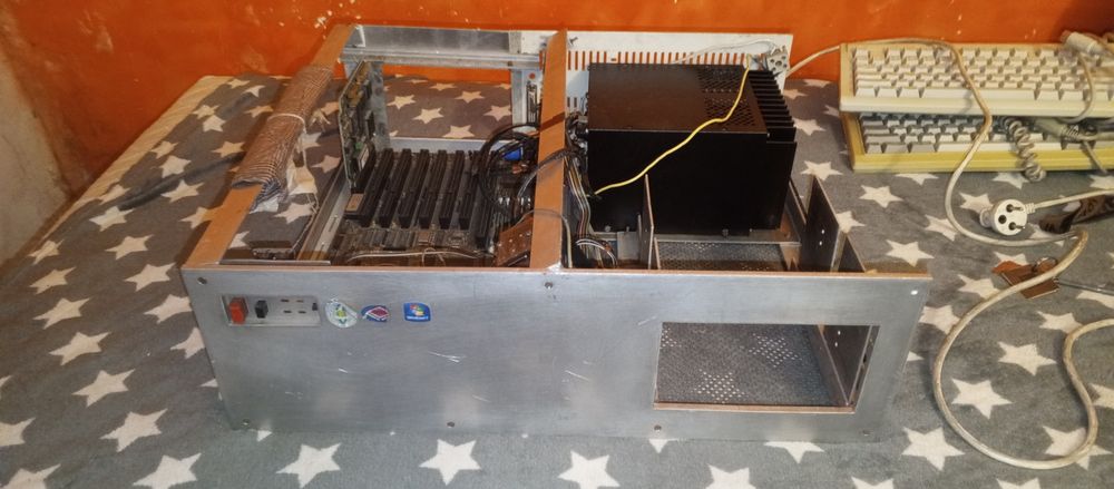 Komputer Am386™ DX/DXL AMD 30 letni