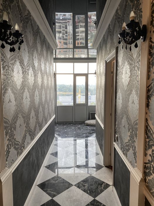 Видова простора двокімнатна квартира. Антоновича 72.