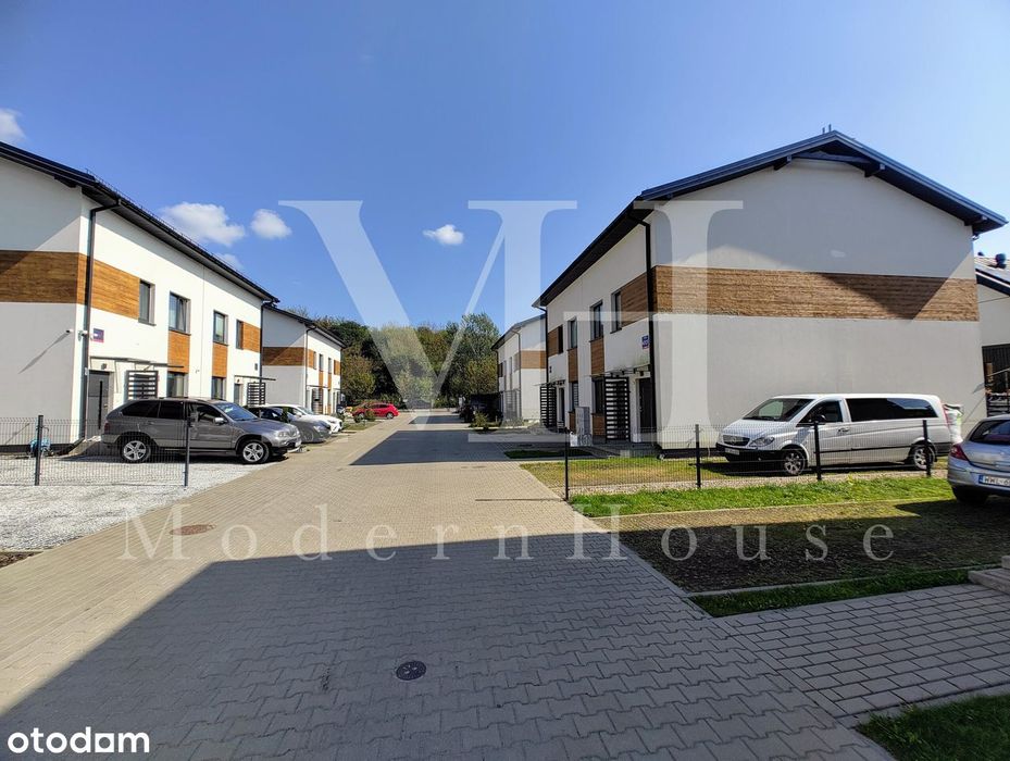 Segment z Ogródkiem i 2 Miejscami Postojowymi | 5 Pokoi | Marki