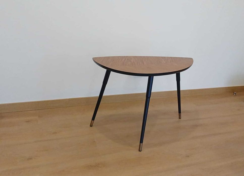 Mesa de apoio -  Em excelente estado