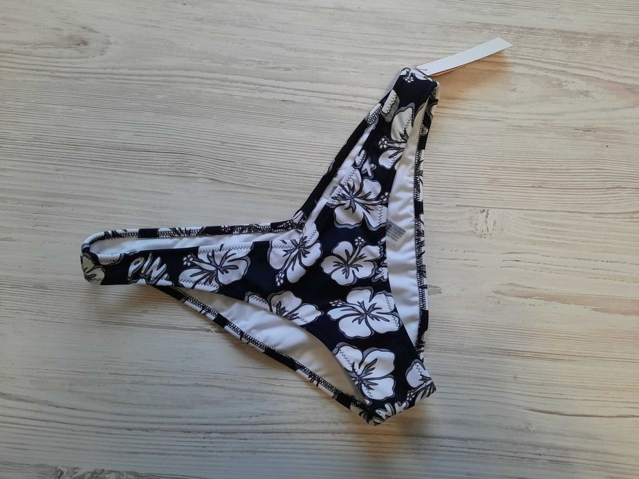 Черный купальник Victoria's secret пуш-ап сдельный бандо стринги S M L