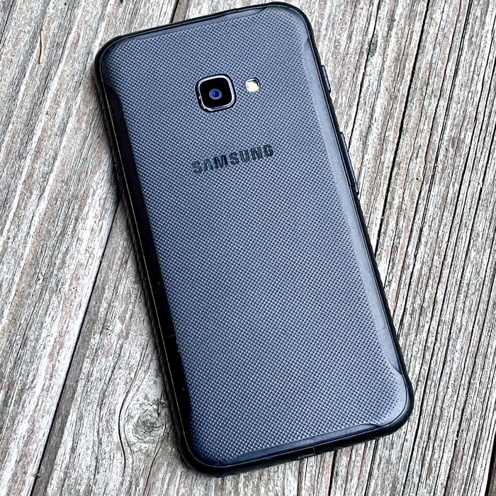 Smartfon Samsung xCover 4, pancerny, w pełni sprawny