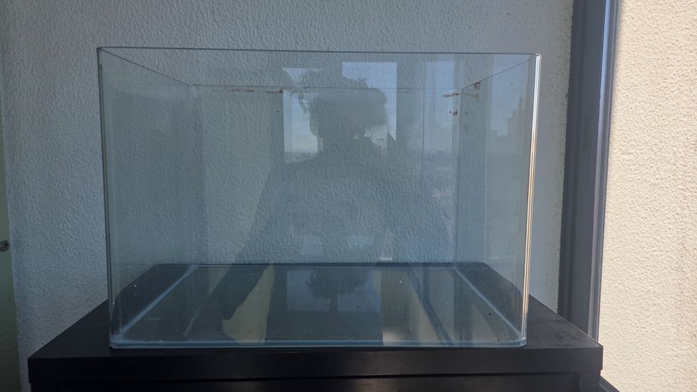 Estrutura de Aquário em vidro para peixes / répteis