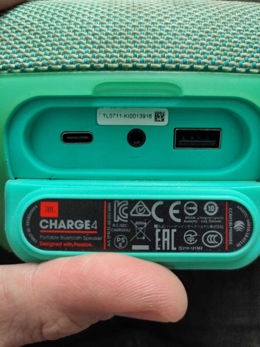jbl charge 4 бу - купить портативную акустику - Цена на OLX.ua