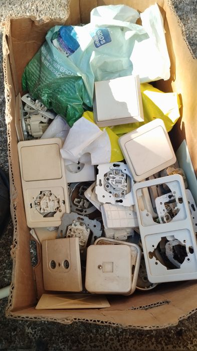 Material eléctrico tomadas interruptores comutadores64739096646787123