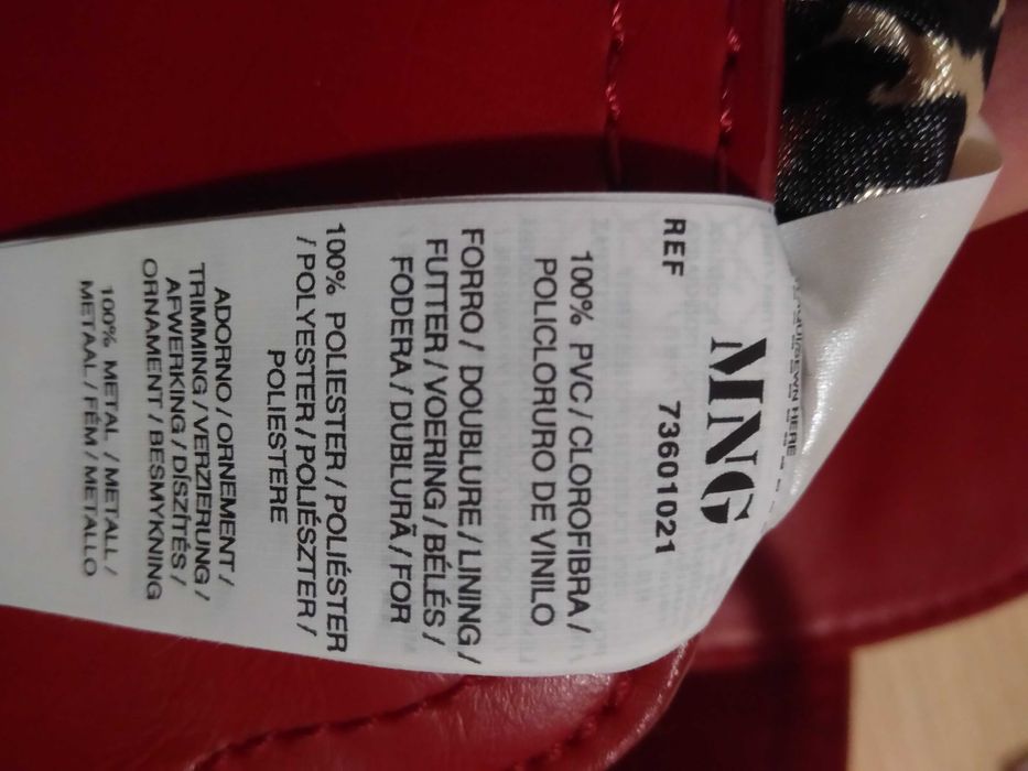 Mala de mão em pele sintéctica da marca Mango