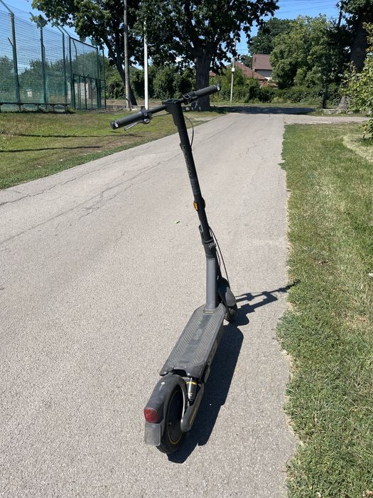 Продам ninebot g2