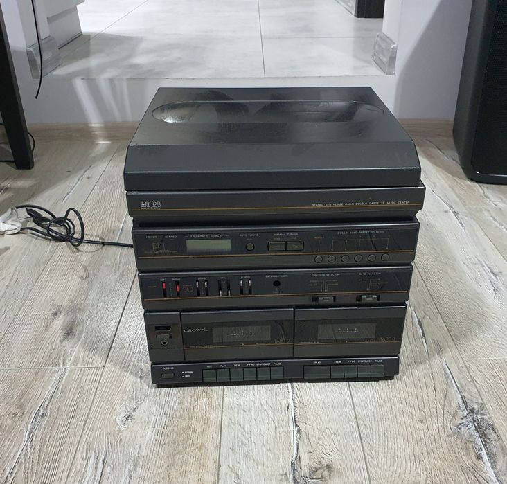 Wieża stereo Crown MC-T3368 uszkodzona