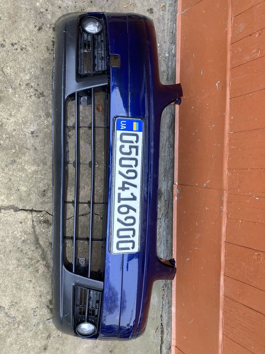 Бампер передній volkswagen touran 1 фольксваген тоуран 1