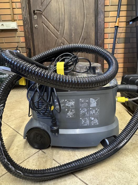 "KARCHER® Professional Puzzi 8/1C