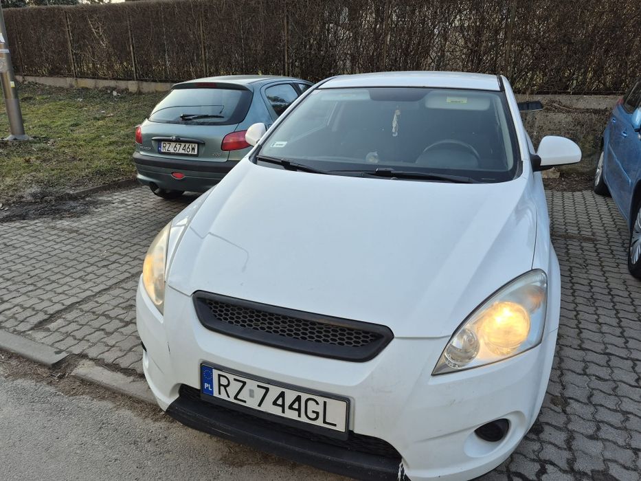 Kia ProCeed 1.4 2009