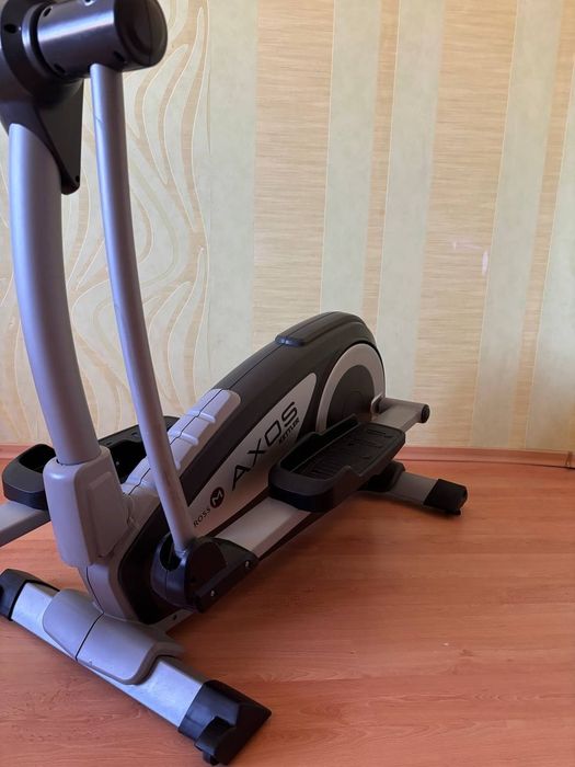 Продам орбітрек Kettler AXOS у відмінному стані.