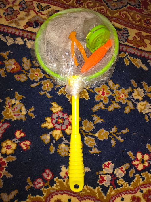 Сачки и штучки для пойманных жучков