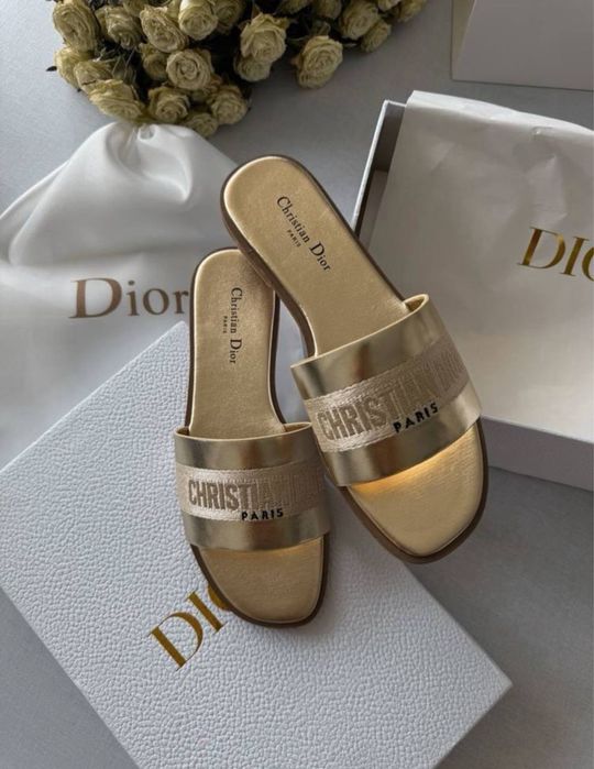 Шлепки шльопанці сандаліі босоніжки диор dior