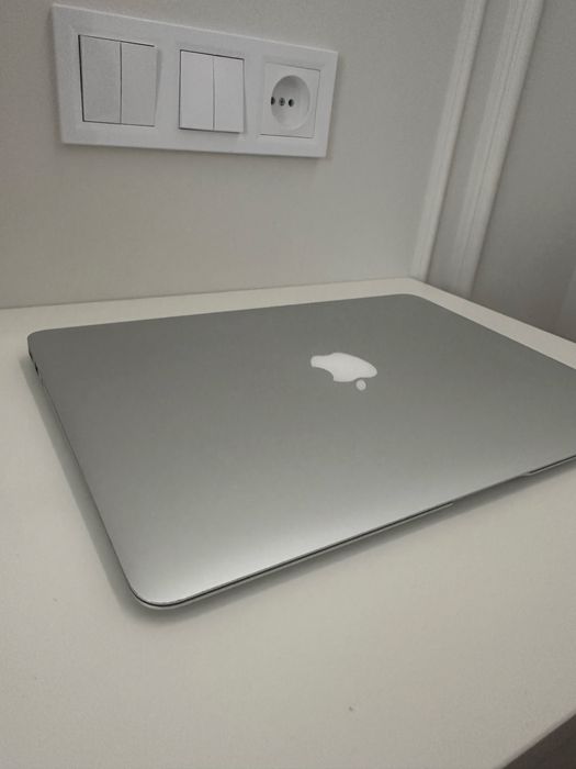 2015MacBook Air 13インチ i5 8GB251GB MacBook Air (13-inch, Early 2015) 8GB 512GB 受け渡し予定者決定！！！