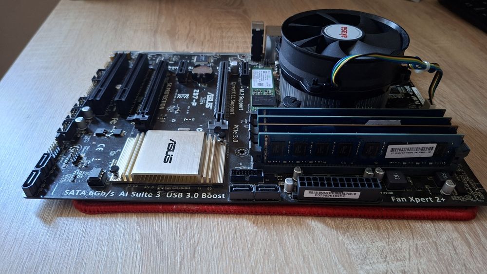 Asus z97-p + I5 4440 3.10 GHz + 32 GB RAM + 256 GB ssd