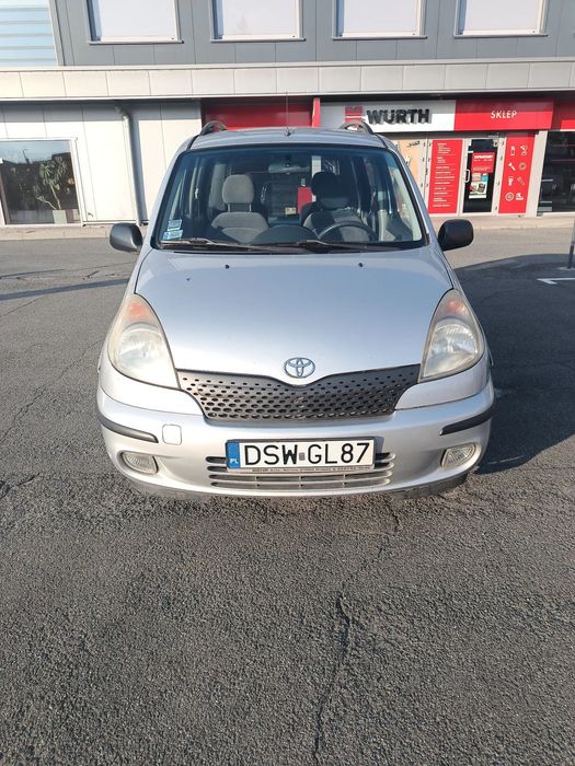 Toyota Yaris Verso