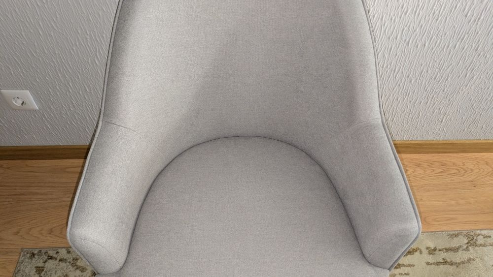 Cadeira Sala Cinzenta Clara